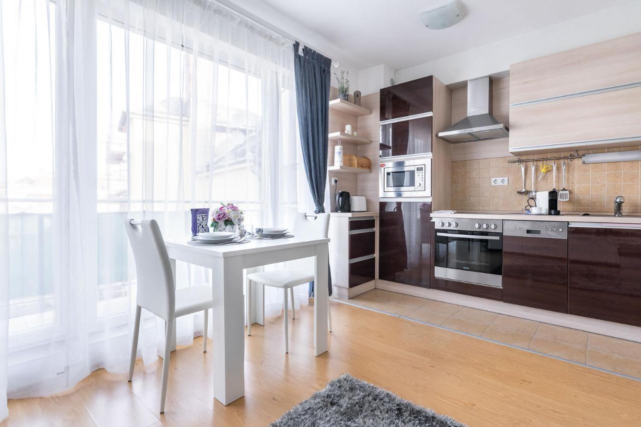 Matthias Home Midtown Будапеща Екстериор снимка